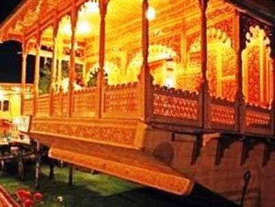 фото отеля Mughal Palace Houseboat