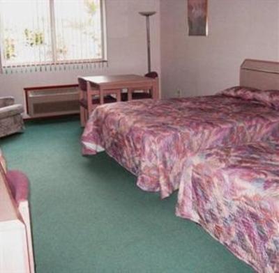 фото отеля Timberland Inn & Suites