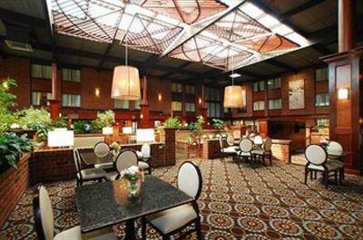 фото отеля Best Western Premier The Central Hotel & Conference Center