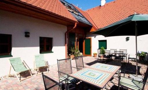 фото отеля Hotel Garni Winzerhof Hodl Wagna