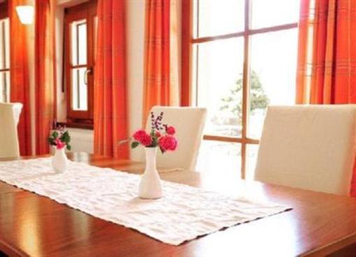 фото отеля Hotel Garni Winzerhof Hodl Wagna