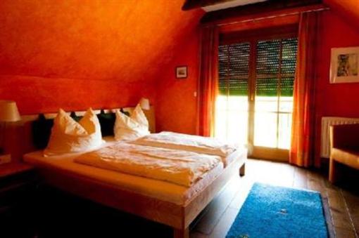 фото отеля Hotel Garni Winzerhof Hodl Wagna