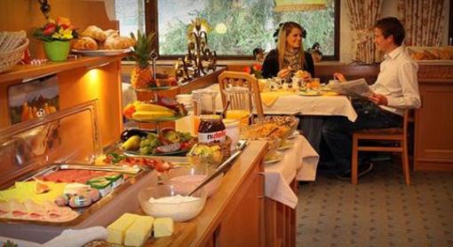 фото отеля Hotel Pension Tanneneck