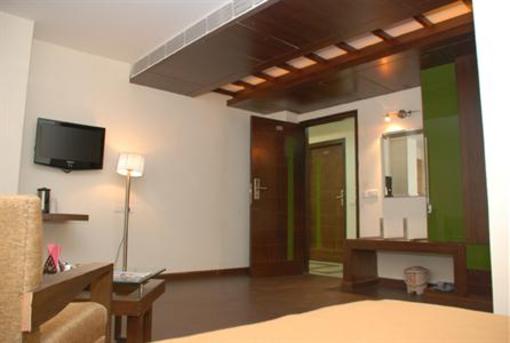 фото отеля Hotel Landmark Chandigarh