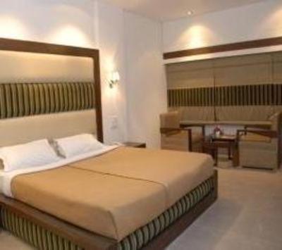 фото отеля Hotel Landmark Chandigarh