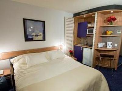 фото отеля Suite Home Paris 19eme
