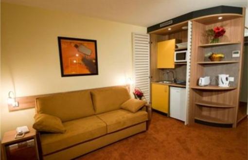 фото отеля Suite Home Paris 19eme