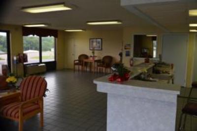 фото отеля Family Inns of America Newport East