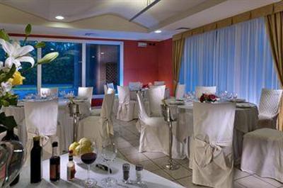 фото отеля Park Inn by Radisson Milano Malpensa
