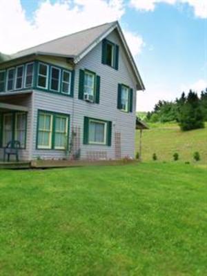 фото отеля Catskill Maison Bed and Breakfast
