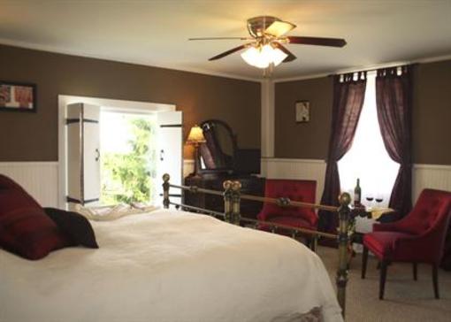фото отеля Catskill Maison Bed and Breakfast