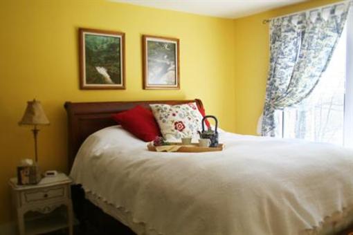фото отеля Catskill Maison Bed and Breakfast