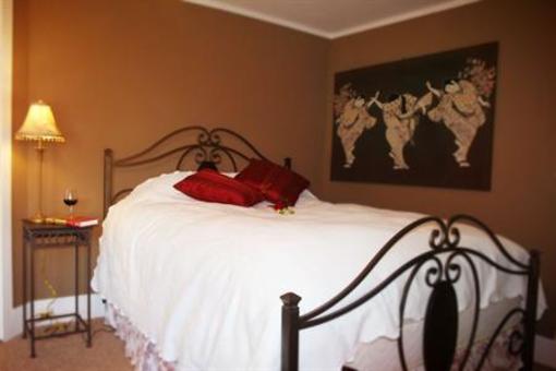 фото отеля Catskill Maison Bed and Breakfast