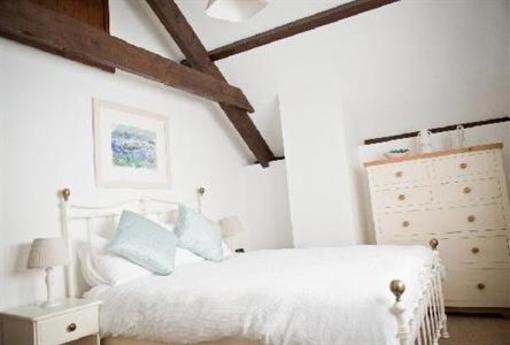 фото отеля Cheristow Holiday Cottages Hartland (England)