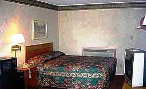 фото отеля Econo Lodge Newton Falls