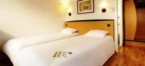 фото отеля Campanile Hotel Alencon