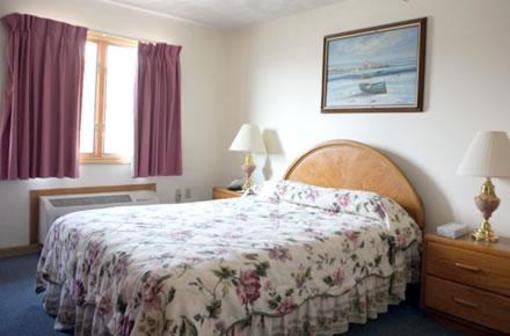 фото отеля The Sea Breeze Inn Middletown (Rhode Island)