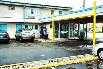 фото отеля Skylark Motel