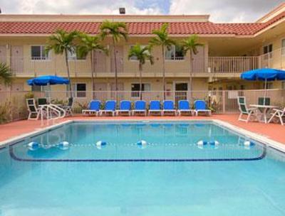 фото отеля Travelodge Riviera Beach West Palm