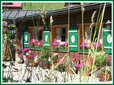 фото отеля Alpahotel Walser Stuba