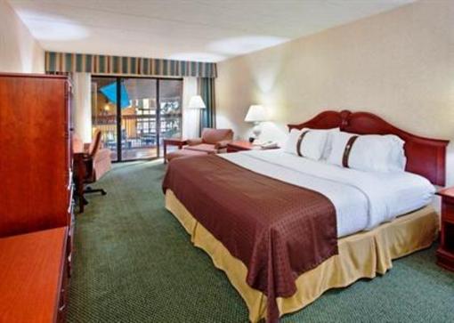 фото отеля Holiday Inn Saint Louis West Six Flags