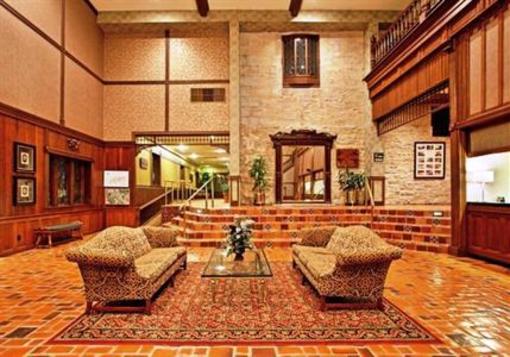 фото отеля Holiday Inn Saint Louis West Six Flags