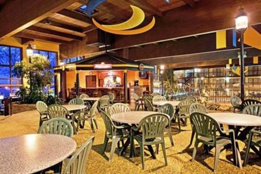 фото отеля Holiday Inn Saint Louis West Six Flags