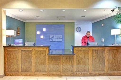фото отеля Holiday Inn Express Delano Hwy 99