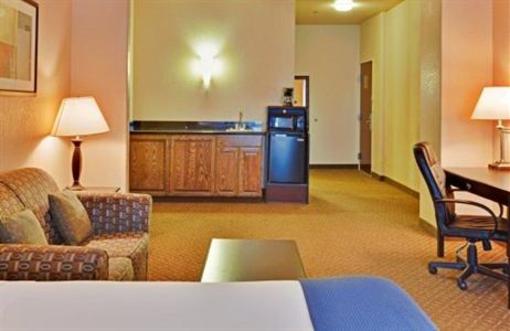 фото отеля Holiday Inn Express Delano Hwy 99