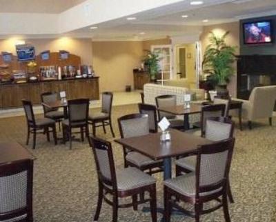 фото отеля Holiday Inn Express Delano Hwy 99