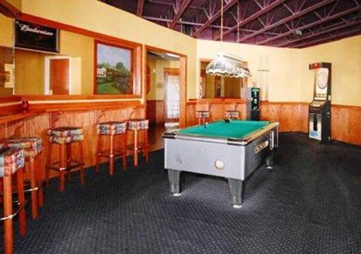 фото отеля Comfort Suites Lakeside