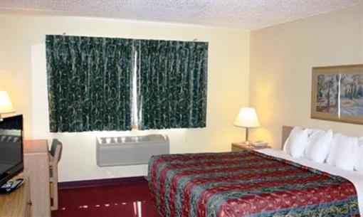 фото отеля AmericInn Motel & Suites Bloomington East _ Airport