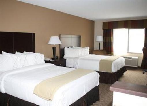 фото отеля Holiday Inn Express & Suites Bridgeport