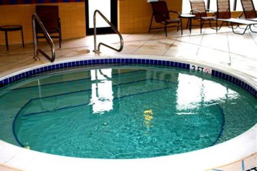 фото отеля Holiday Inn Express & Suites Bridgeport