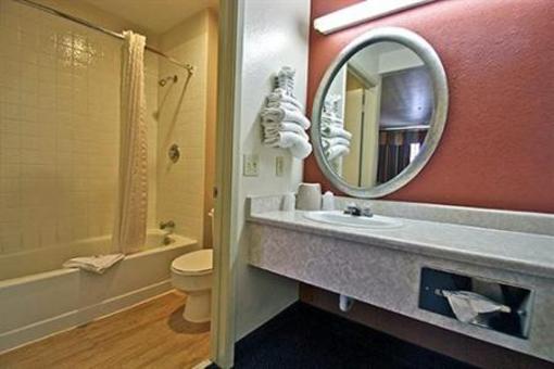фото отеля Motel 6 Fresno Shaw Ave and Hwy 99
