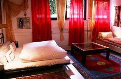 фото отеля Garden House