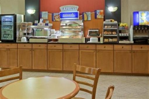 фото отеля Holiday Inn Express Harrington