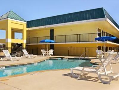 фото отеля Days Inn Alamo/Riverwalk