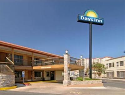 фото отеля Days Inn Alamo/Riverwalk