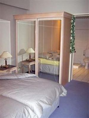 фото отеля Ambassador Suites Antwerp