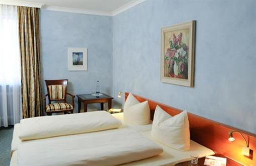 фото отеля Hotel Blauer Bock