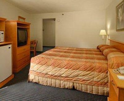 фото отеля Howard Johnson Express Inn San Diego