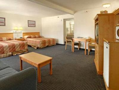фото отеля Howard Johnson Express Inn San Diego