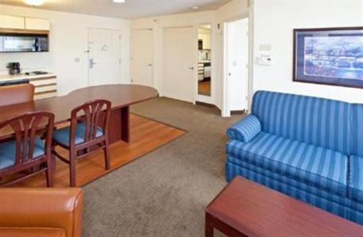 фото отеля Hawthorn Suites Cincinnati Blue Ash