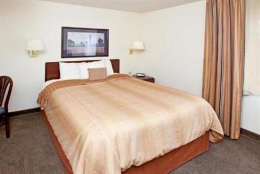 фото отеля Hawthorn Suites Cincinnati Blue Ash