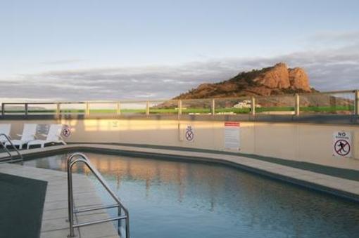 фото отеля Holiday Inn Townsville