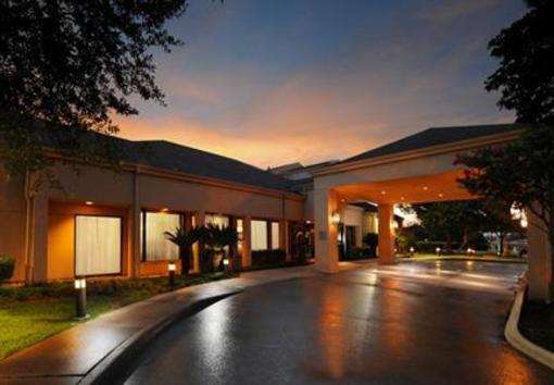 фото отеля Courtyard by Marriott Houston Hobby Airport