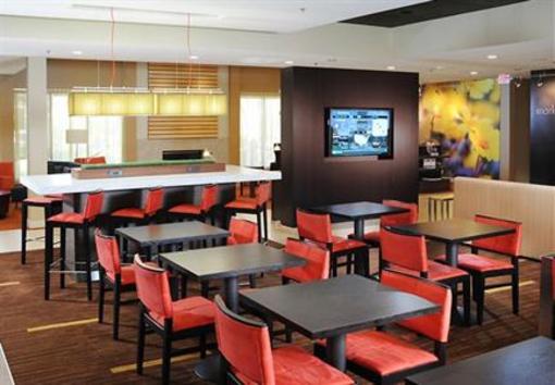 фото отеля Courtyard by Marriott Houston Hobby Airport