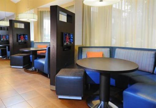 фото отеля Courtyard by Marriott Houston Hobby Airport