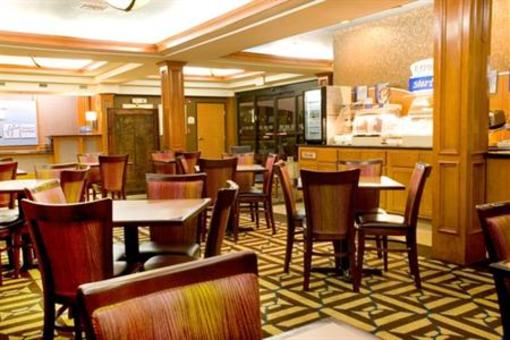 фото отеля Holiday Inn Express Hotel & Suites San Antonio-Downtown Market Area